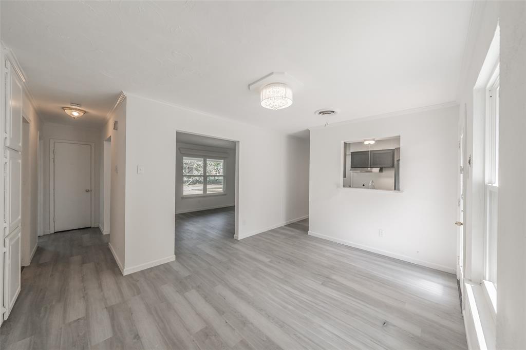 4920 Colorado Boulevard Property Photo 17