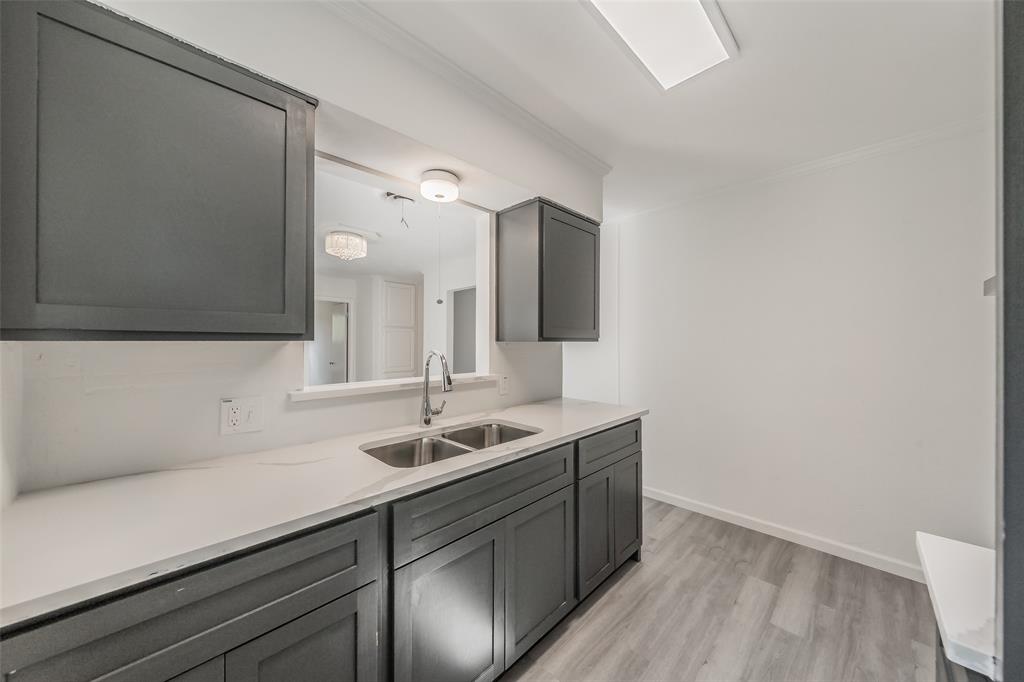 4920 Colorado Boulevard Property Photo 23