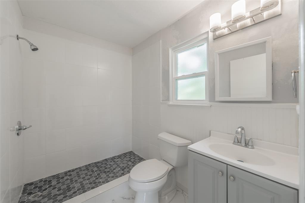 4920 Colorado Boulevard Property Photo 29