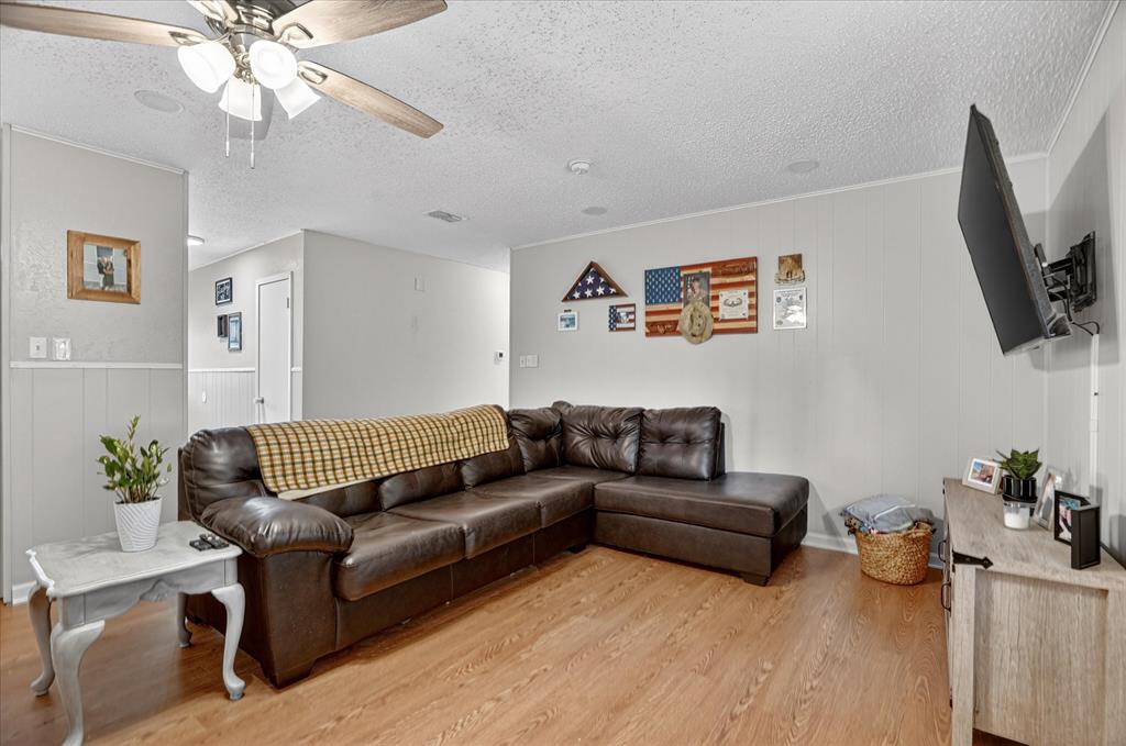 408 Grandview Drive Property Photo 3
