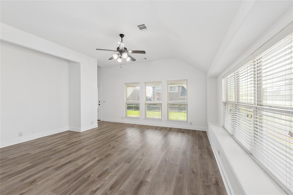 8117 Canyon Drive Property Photo 6