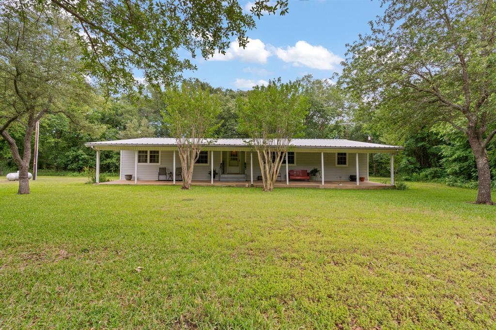 9547 County Rd 346 Property Photo 2