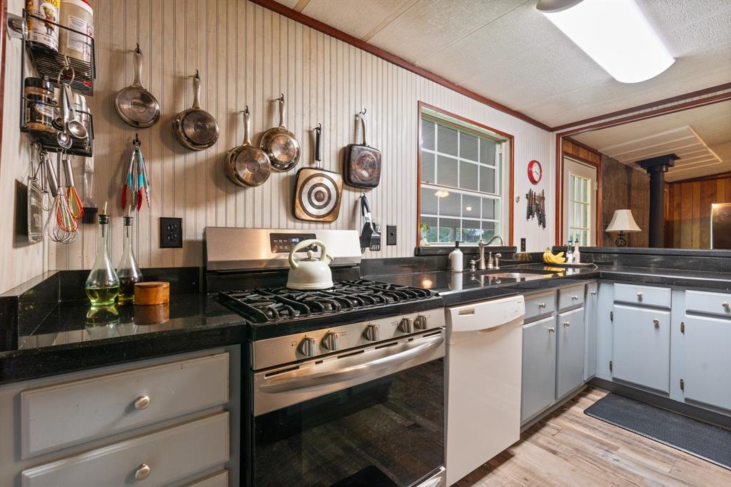 9547 County Rd 346 Property Photo 11