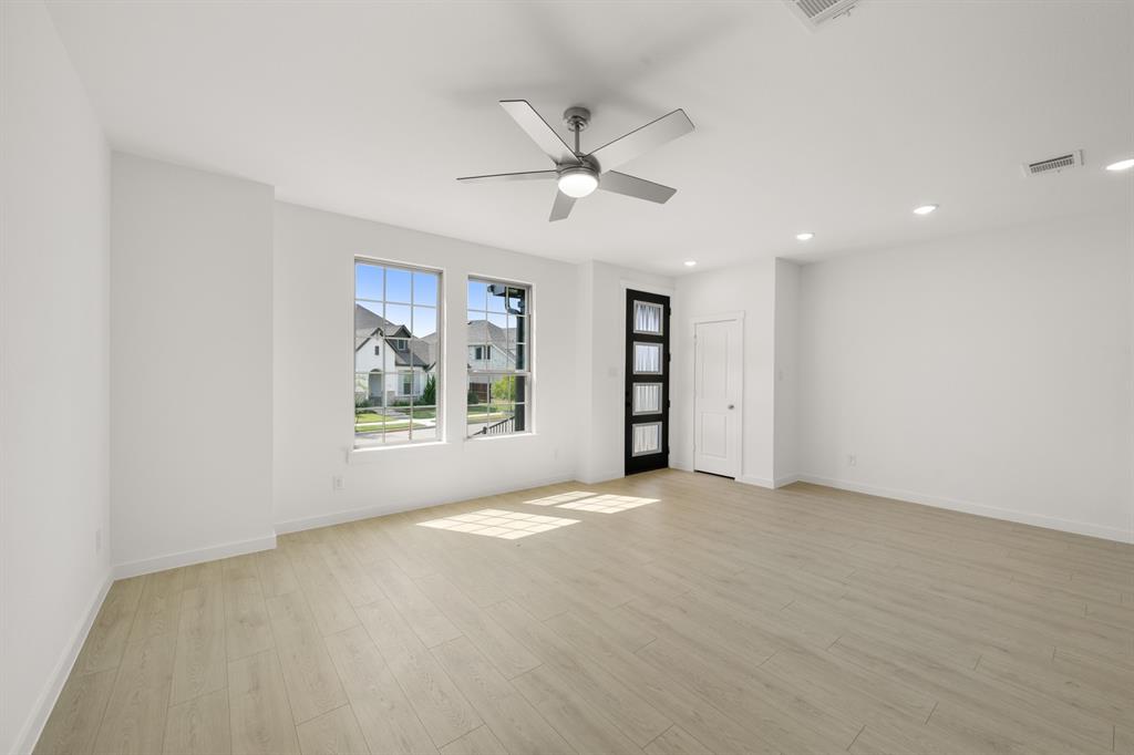 1173 Carnation Drive Property Photo 14