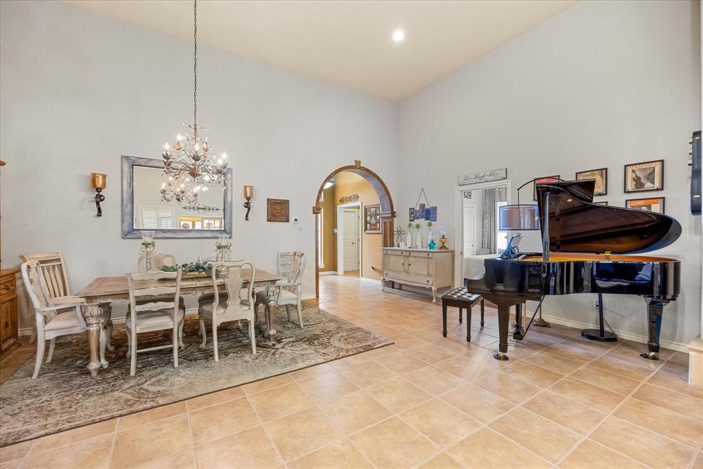 110 Valley View Property Photo 6