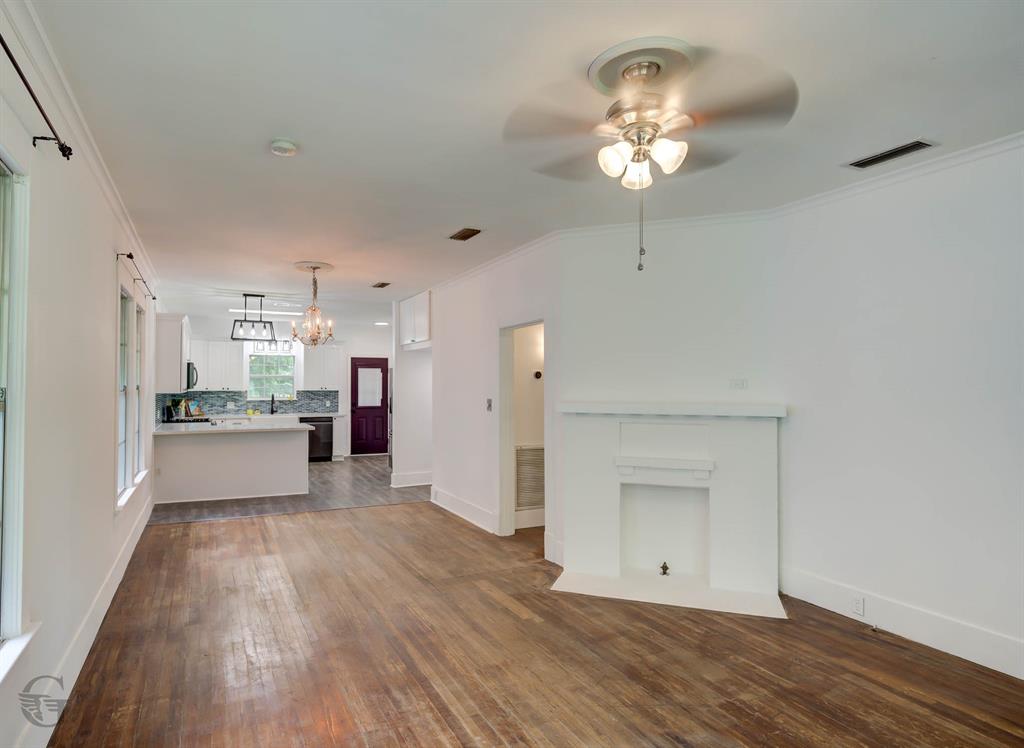 859 Linden Street Property Photo 4