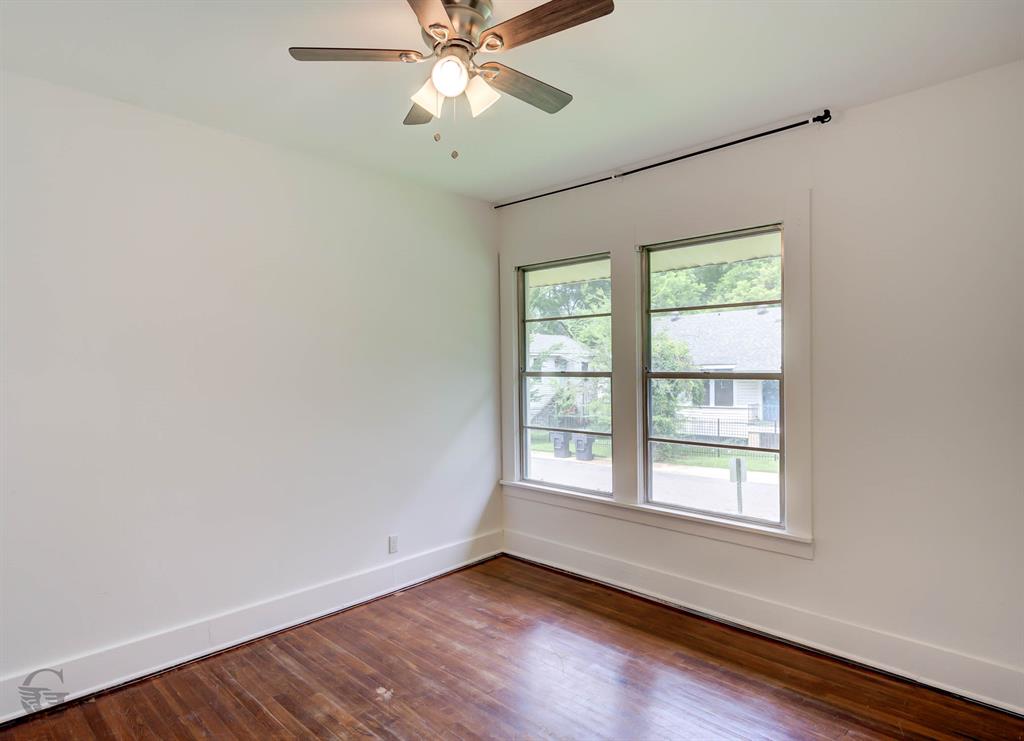 859 Linden Street Property Photo 12