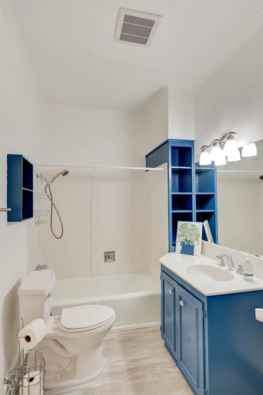 859 Linden Street Property Photo 13