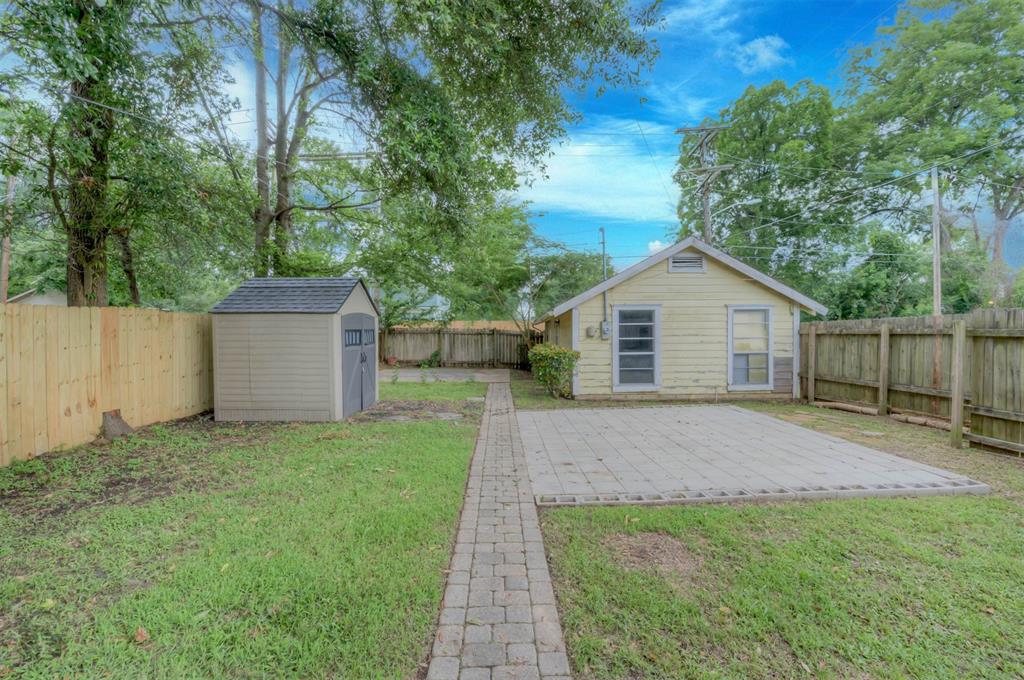 859 Linden Street Property Photo 18