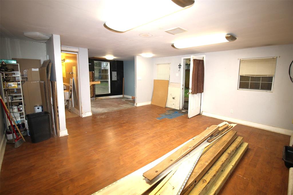 859 Linden Street Property Photo 23