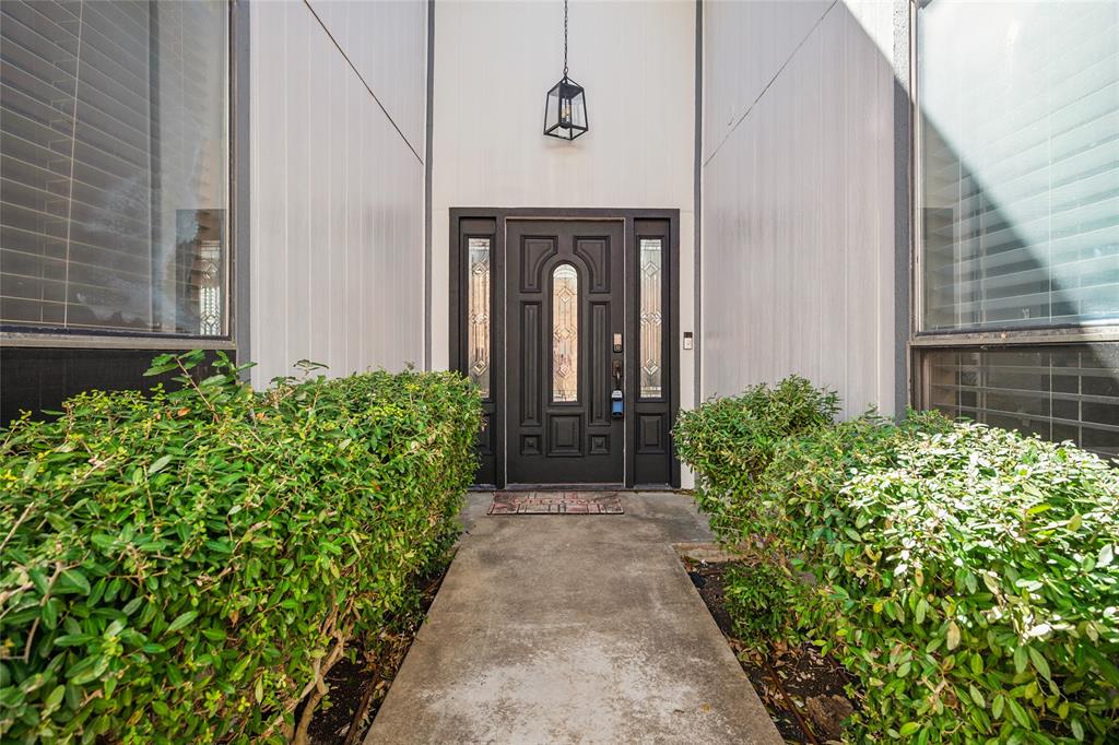 16650 Cleary Circle Property Photo 2