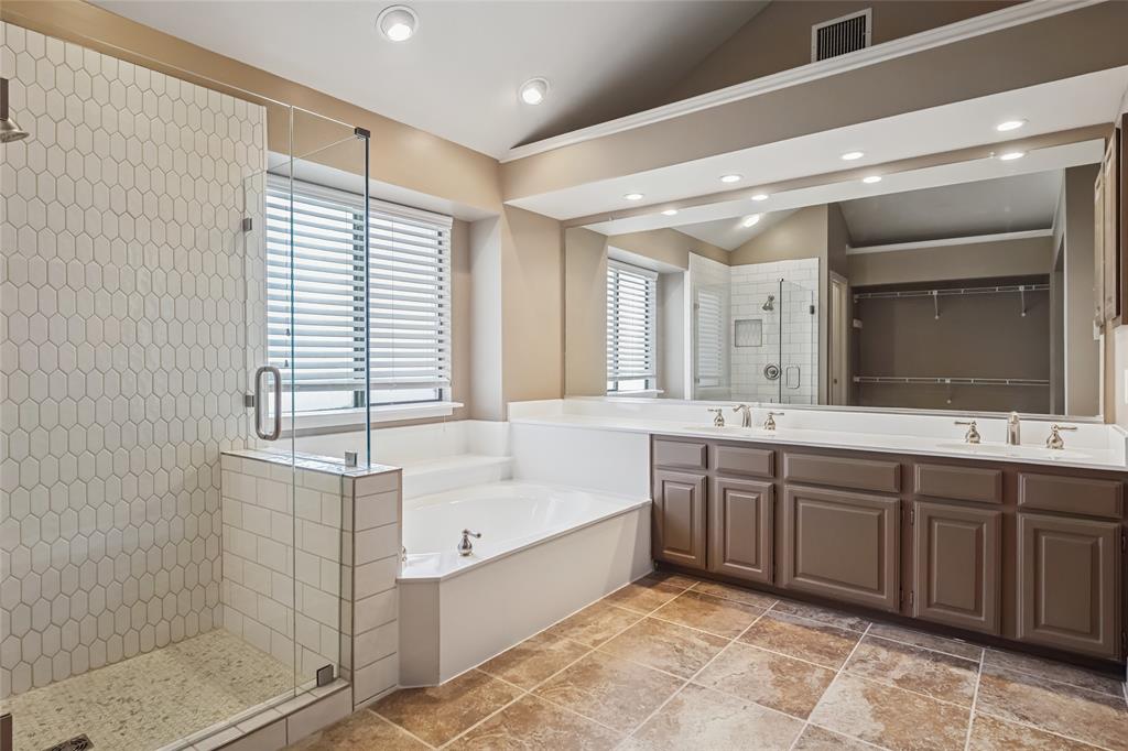 16650 Cleary Circle Property Photo 10