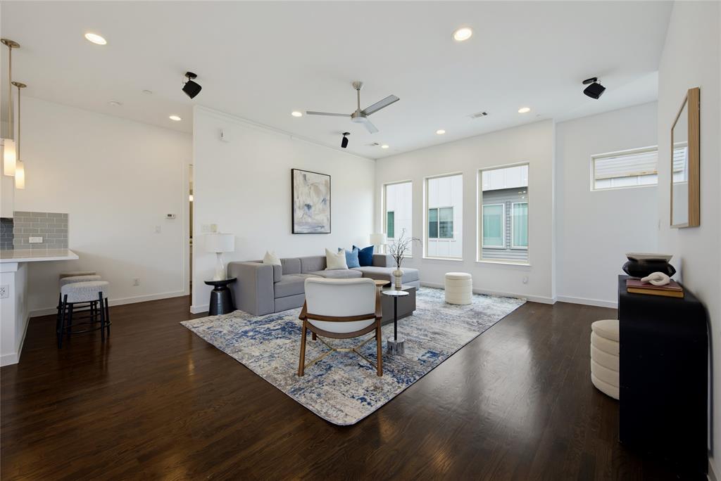 1915 Summit Avenue 1 Property Photo 5