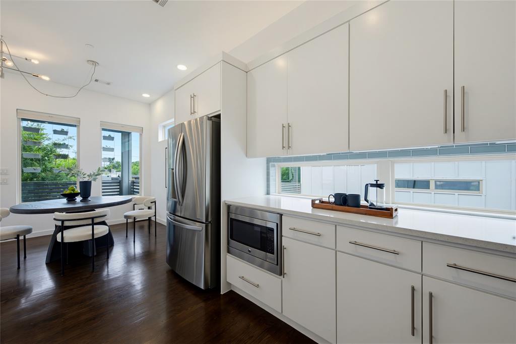 1915 Summit Avenue 1 Property Photo 8