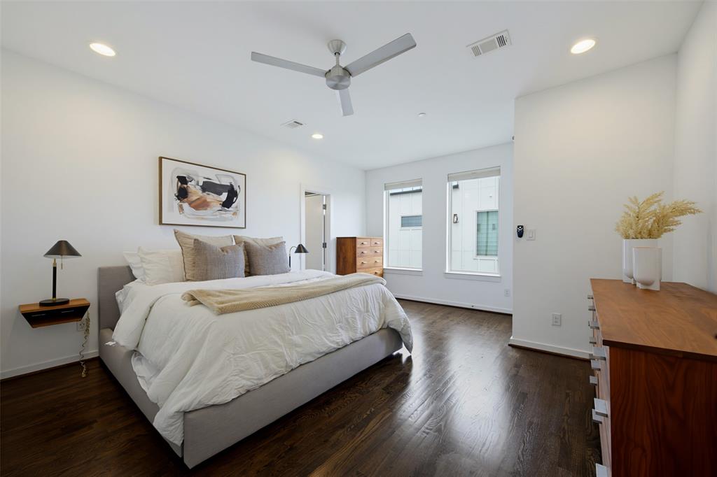 1915 Summit Avenue 1 Property Photo 13