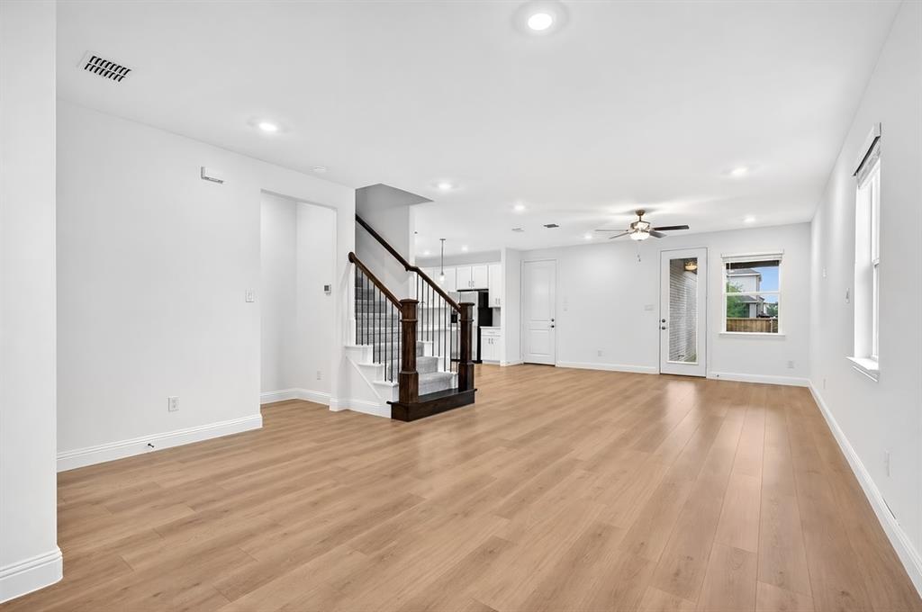 1133 Beebalm Mews Property Photo 10