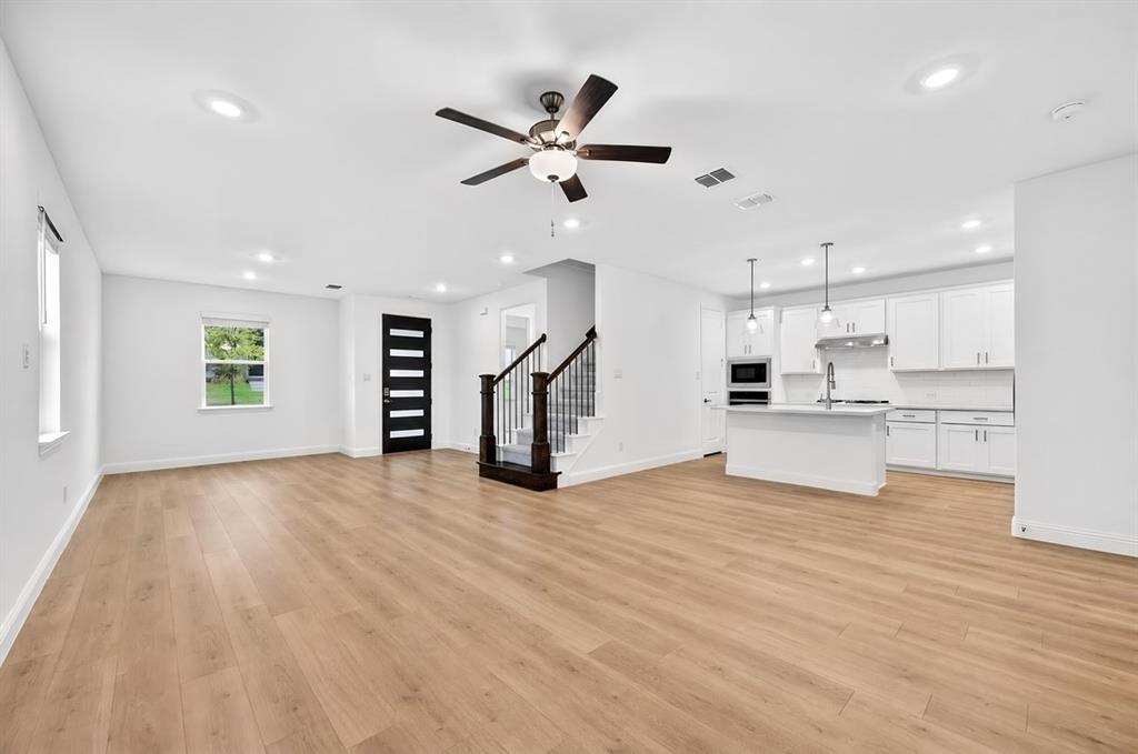 1133 Beebalm Mews Property Photo 12