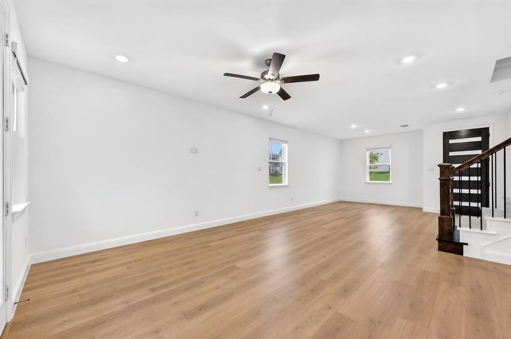 1133 Beebalm Mews Property Photo 13