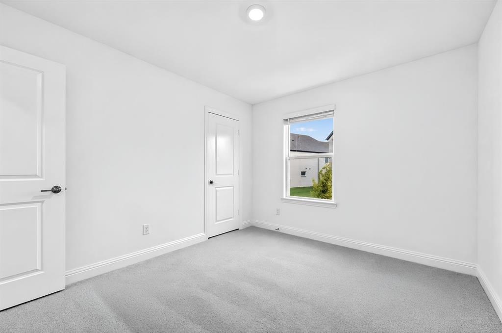 1133 Beebalm Mews Property Photo 22