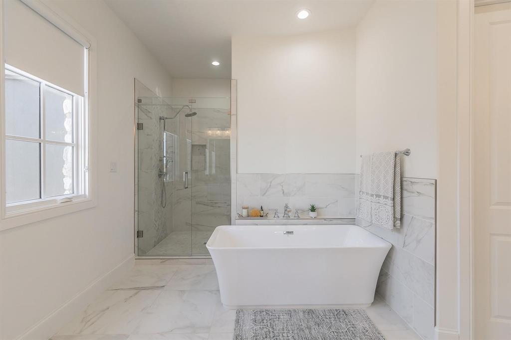 8 Comillas Drive Property Photo 17