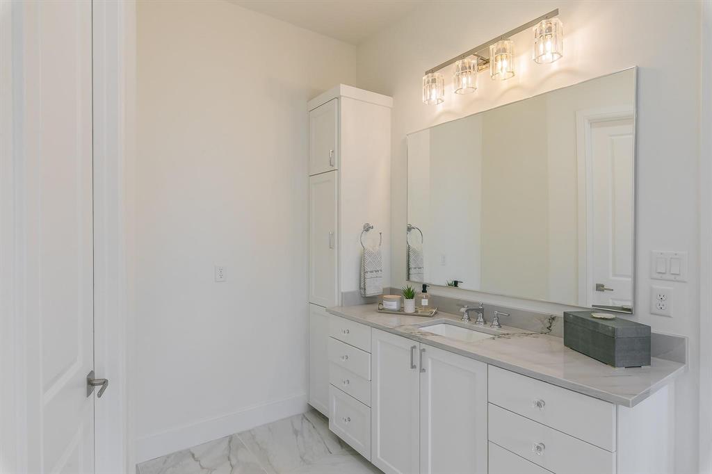 8 Comillas Drive Property Photo 19