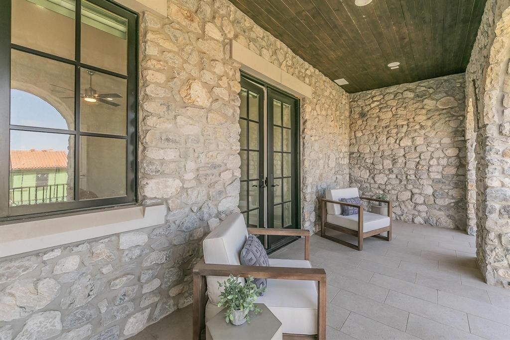 8 Comillas Drive Property Photo 33