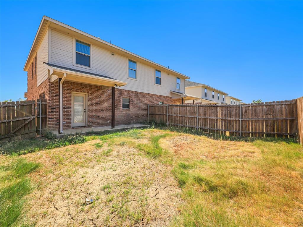 4918 Villas Drive Property Photo 19