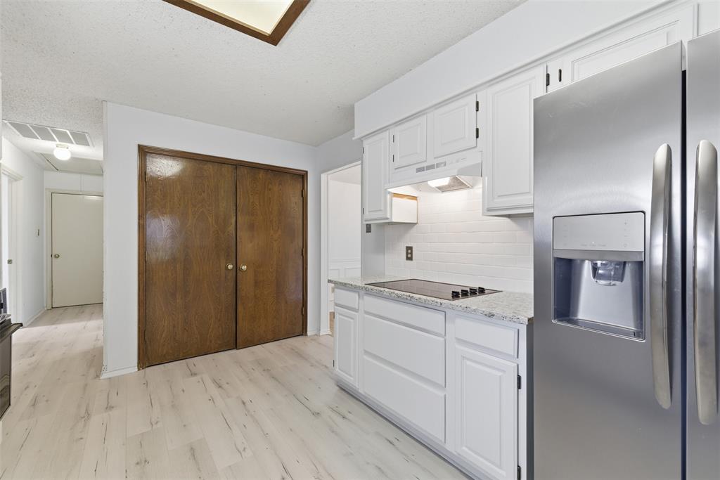 1501 Pickwick Lane Property Photo 15