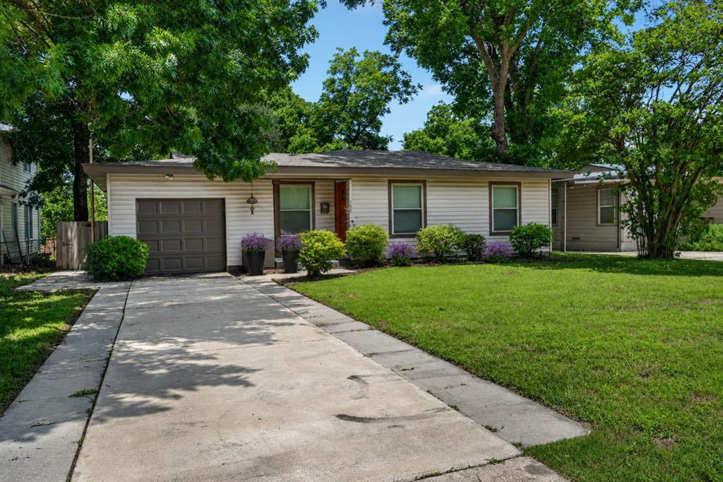 601 Circle Drive Property Photo 2