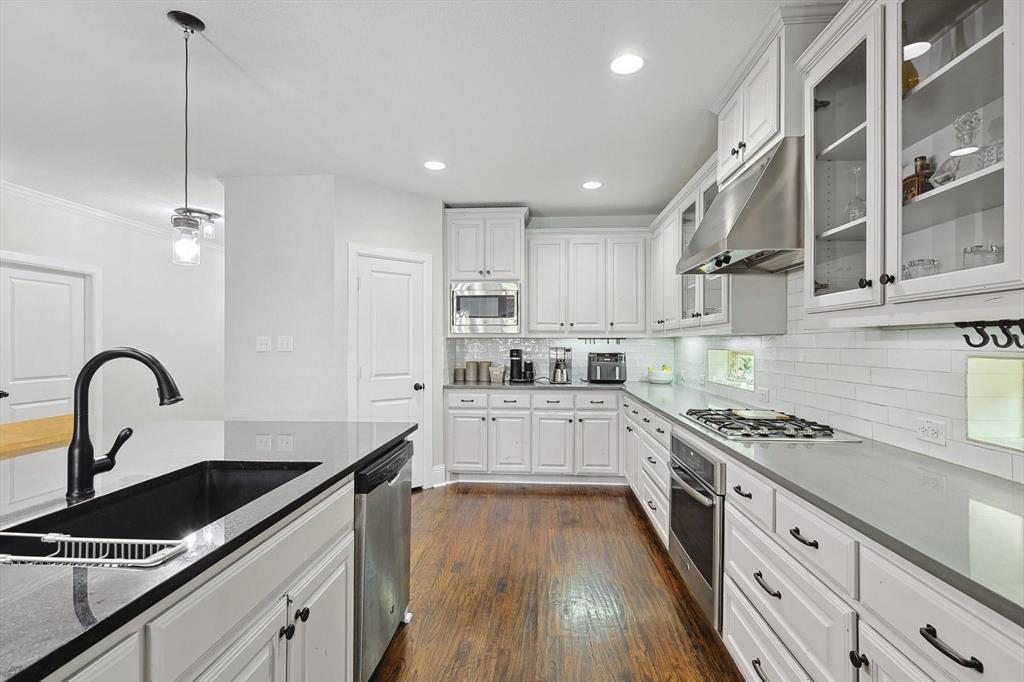 1528 8th Street Property Photo 11