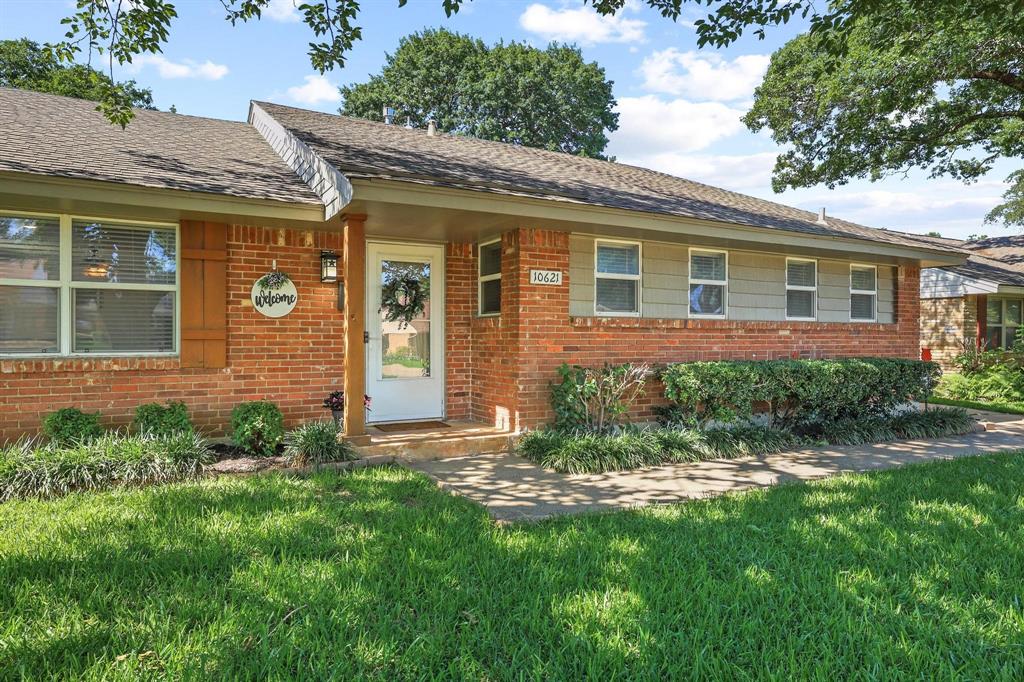 10621 Mapleridge Drive Property Photo 1