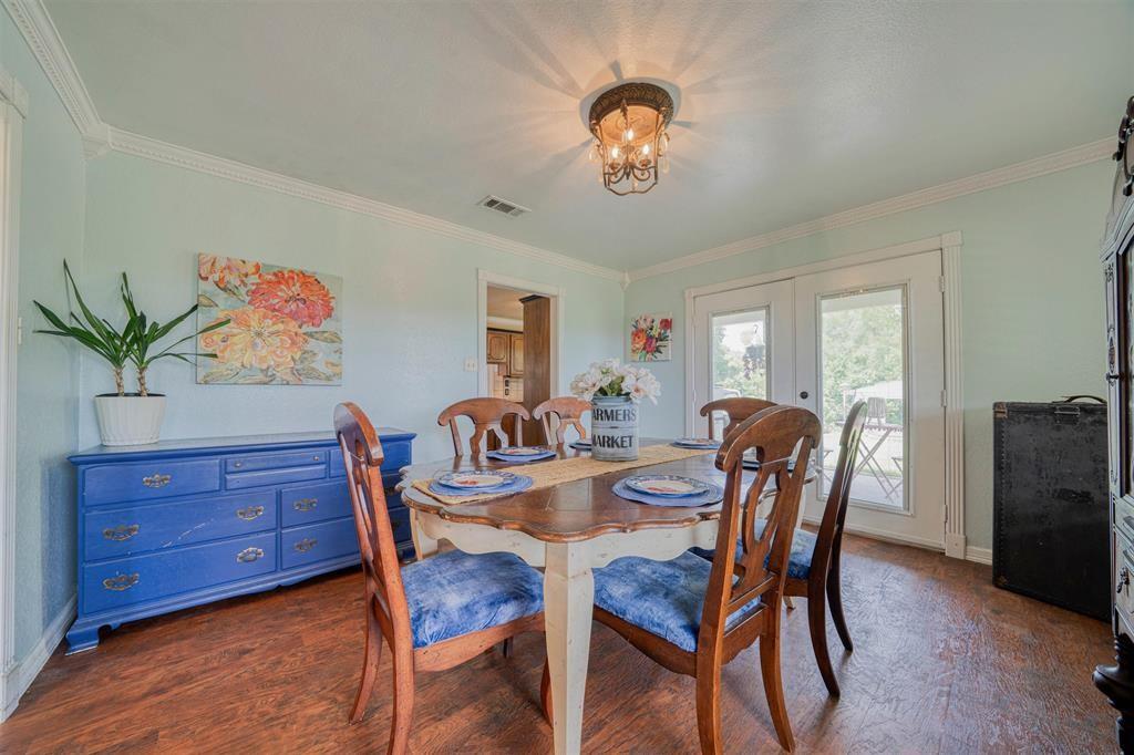 1936 A Silver Maple Road Property Photo 5
