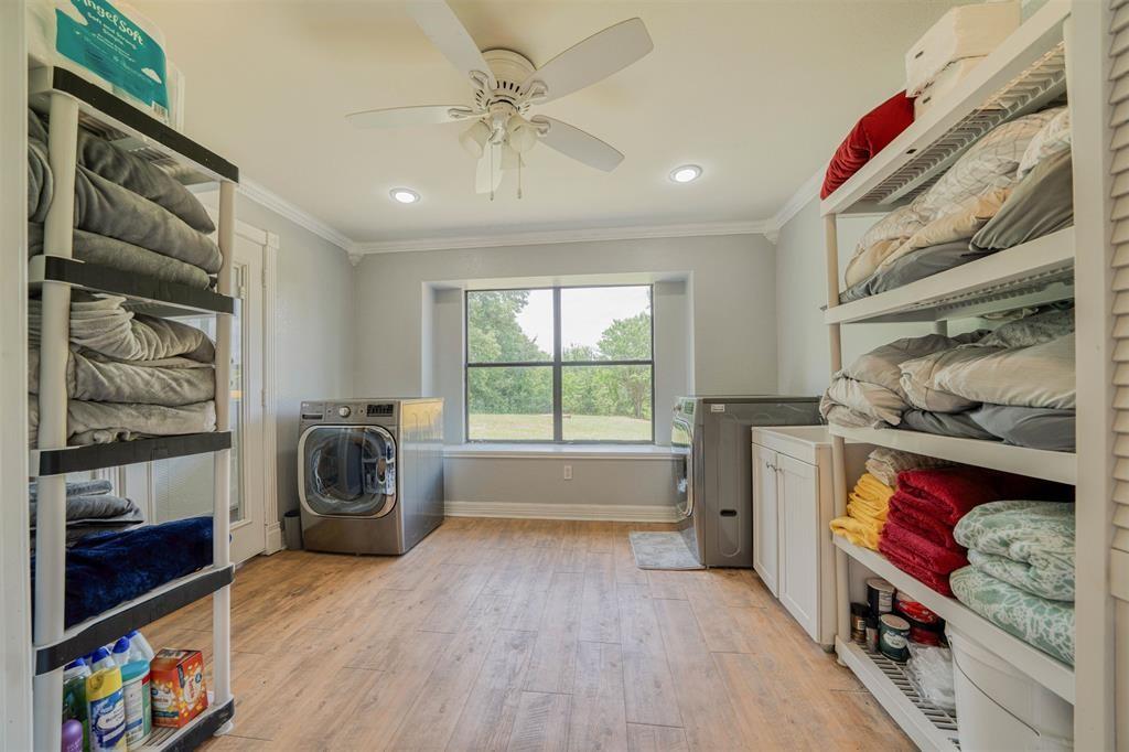 1936 A Silver Maple Road Property Photo 23