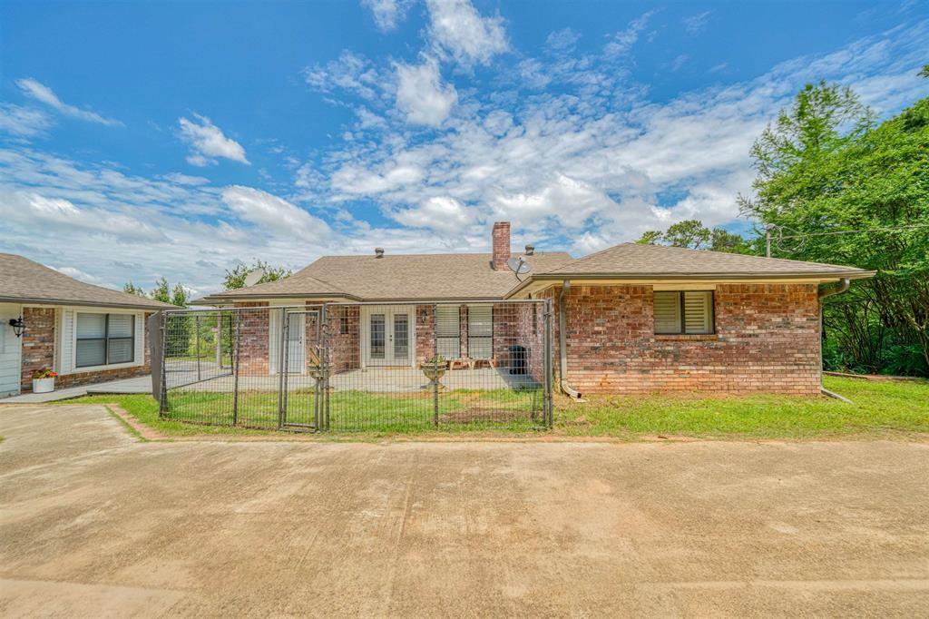 1936 A Silver Maple Road Property Photo 27
