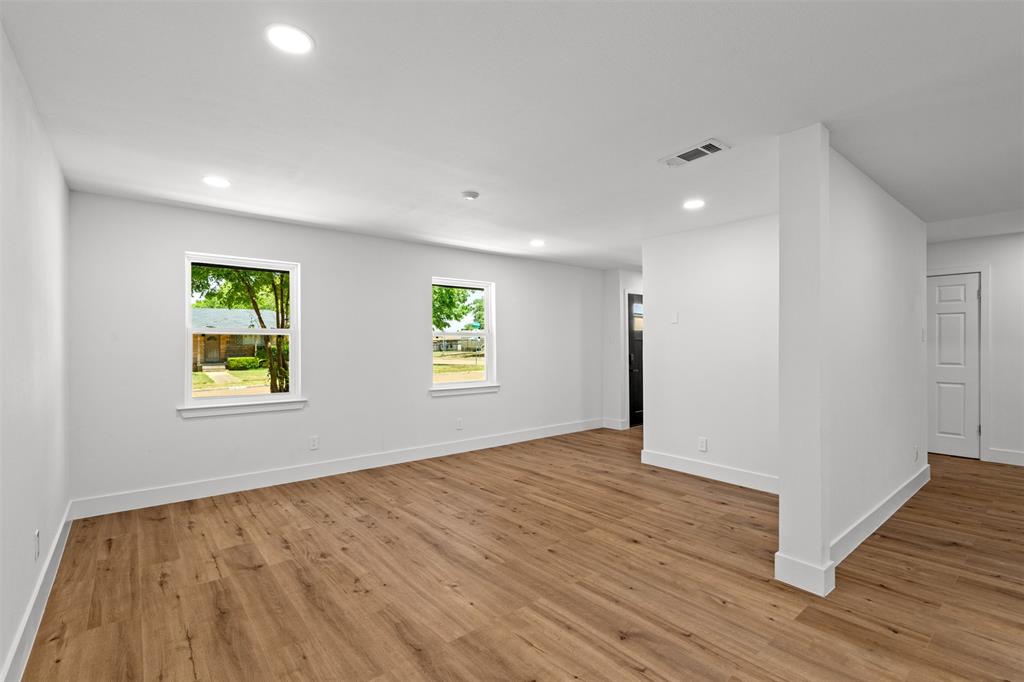 2206 Tosca Lane Property Photo 8