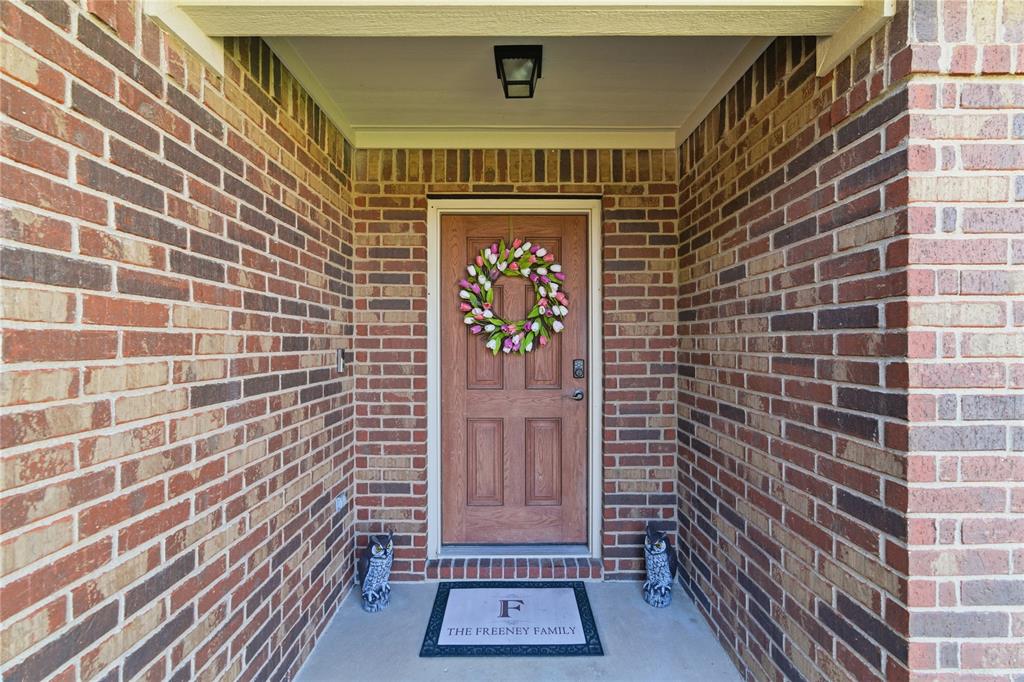 301 Long Prairie Drive Property Photo 4