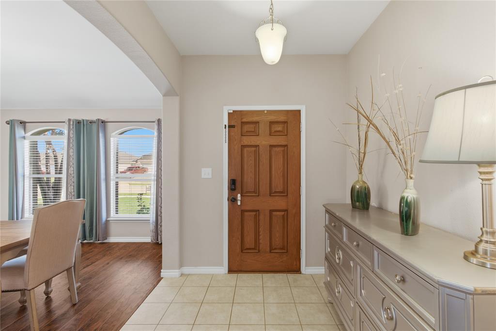 301 Long Prairie Drive Property Photo 5