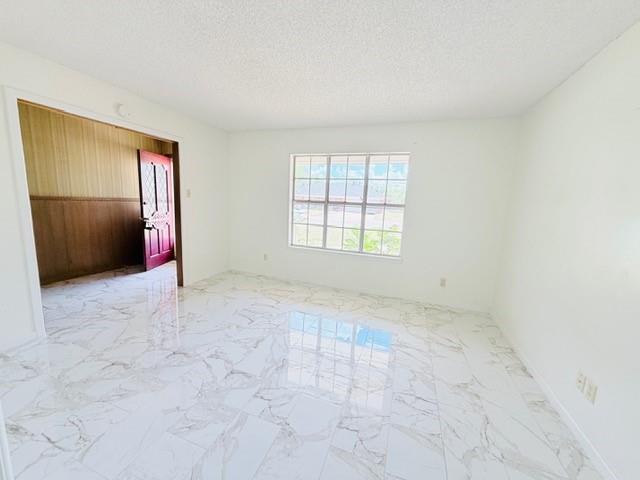 2942 Arrowhead Drive Property Photo 7