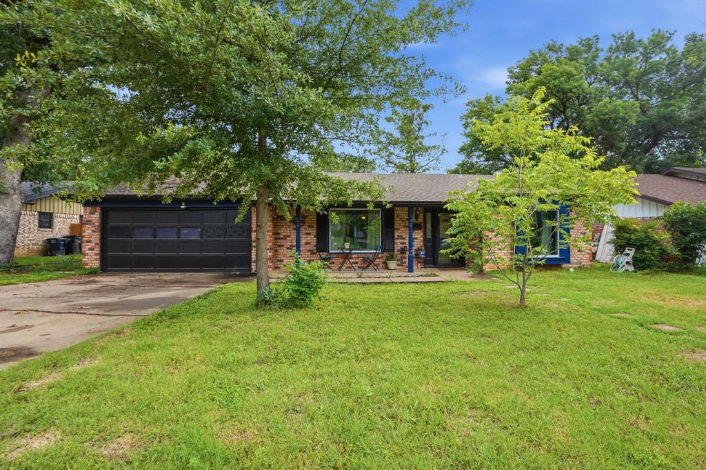 6801 Yolanda Drive Property Photo 1