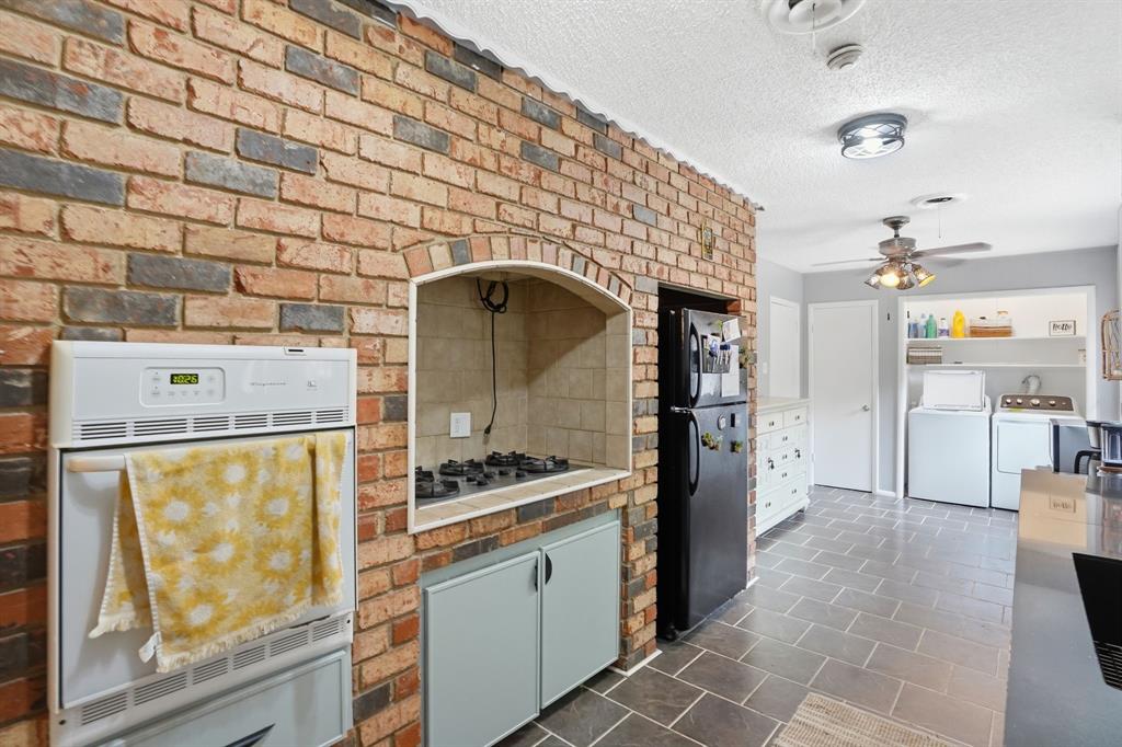 6801 Yolanda Drive Property Photo 23