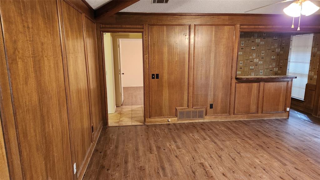 504 506 Cedar Elm Lane Property Photo 13