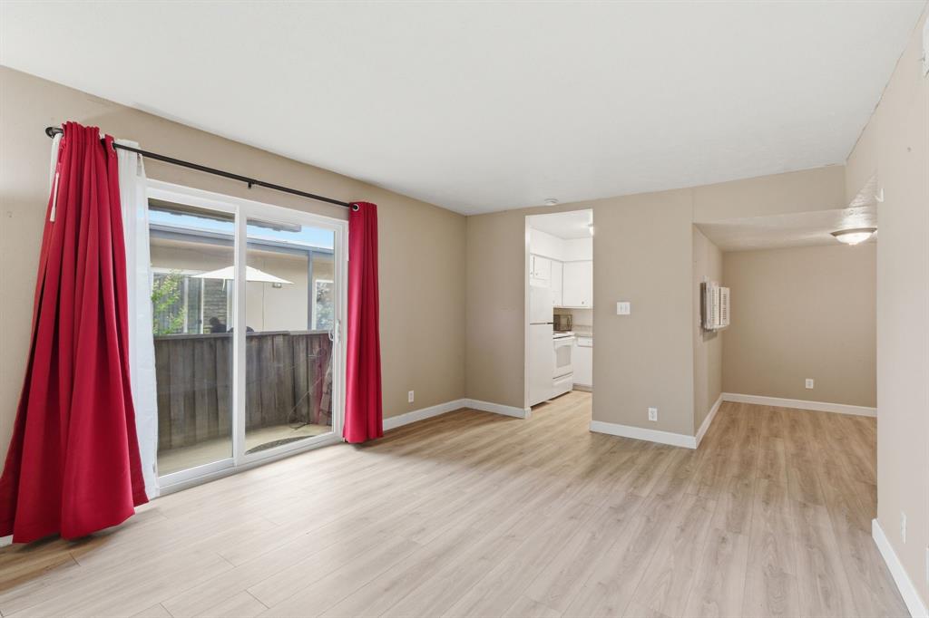 4112 Bowser Avenue 205 Property Photo 18