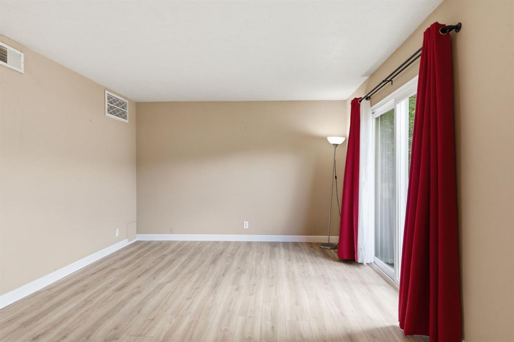 4112 Bowser Avenue 205 Property Photo 20