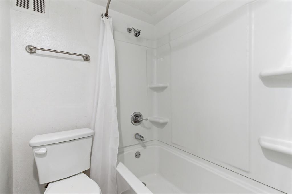 4112 Bowser Avenue 205 Property Photo 22