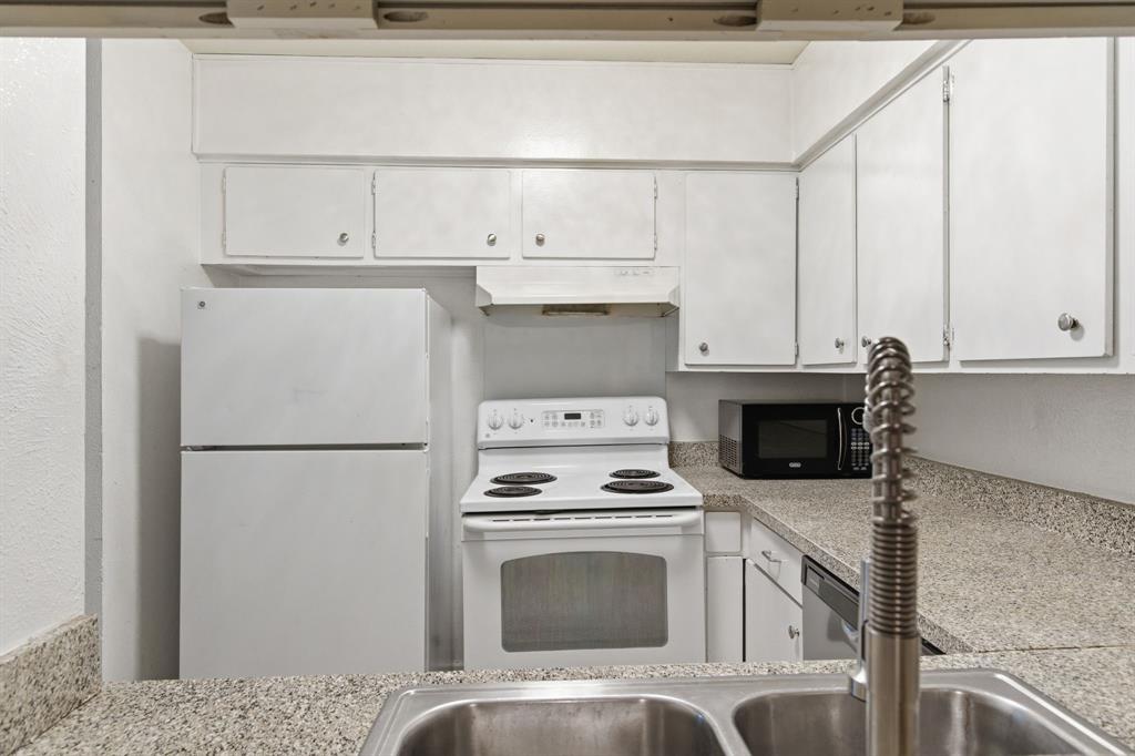 4112 Bowser Avenue 205 Property Photo 33