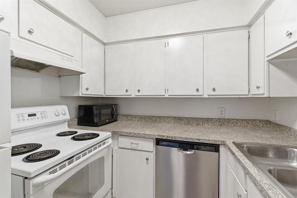 4112 Bowser Avenue 205 Property Photo 34