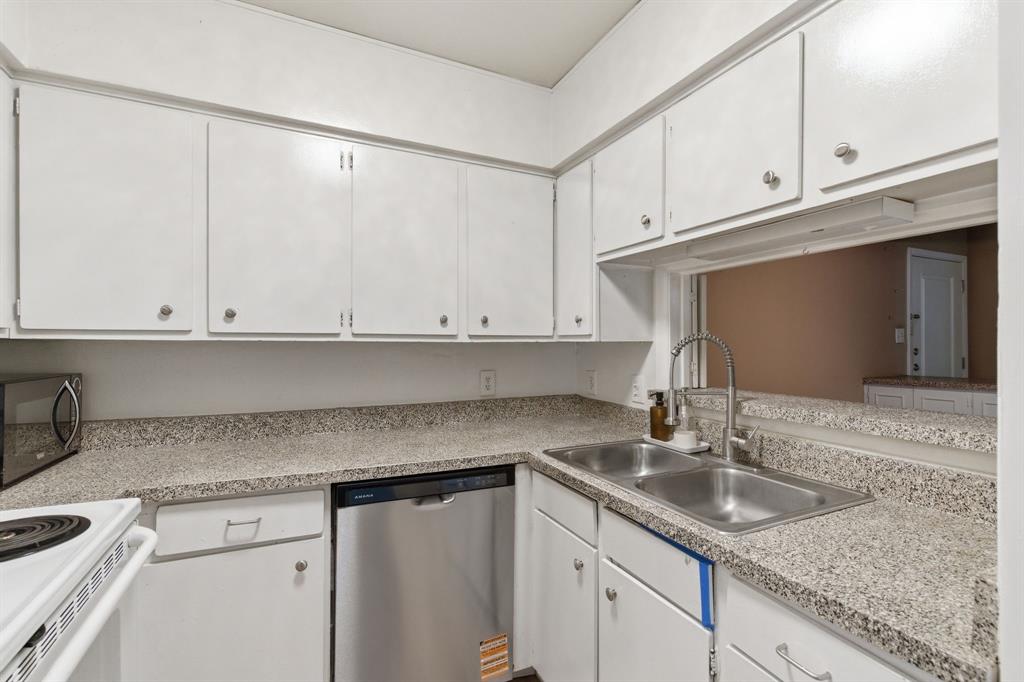4112 Bowser Avenue 205 Property Photo 35