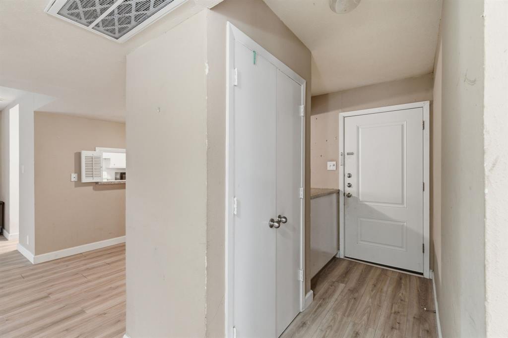 4112 Bowser Avenue 205 Property Photo 39