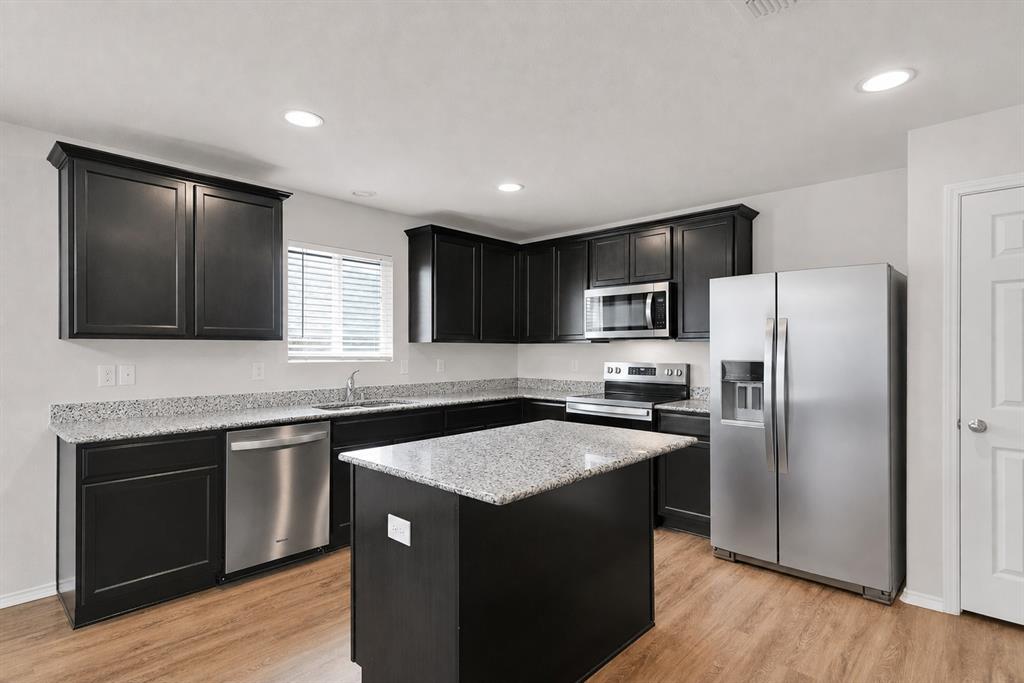 3011 Hickory Ridge Property Photo 4