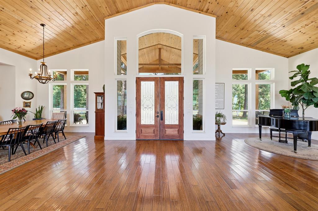 1357 County Road 3504 Property Photo 6